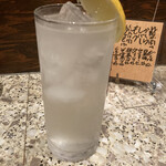 伸喜 - レモンサワー。強炭酸で美味しい