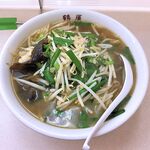 ニラソバ 800円（鶴廣）