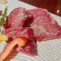 黒毛和牛焼肉 虎斑 北新地店 - 