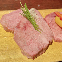 黒毛和牛焼肉 虎斑 北新地店 - 