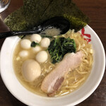 横浜家系ラーメン 吟家 - 