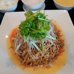 龍潭酒家 - 汁なし担々麺（大盛）