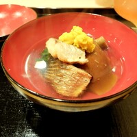 津の守坂 小柴 - 先付（大かます・原木なめこ・京菊菜・黄菊）