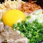 Teppan Yaki Nanja Monja - ★オススメ★　「牛すじ万能ネギ玉」お好み焼き