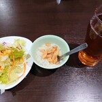 michambetonamuryouri - お替り自由の、セットにつくサラダ、デザート、ドリンク