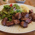 鉄板肉食堂 日々 - 