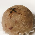 森のおはぎ - 焼き栗黒米もち（230円）
