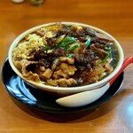 やっちゃん食堂 - 生姜手もみラーメン　具マシ