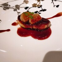 シェ・イノ - フォアグラのソテー　カブ添え