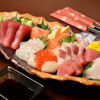 [Excited every time! Assorted sashimi]