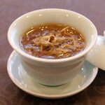 フカヒレ入り上湯スープ