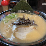 豚骨ラーメン 有頂天 - 豚骨醤油ラーメン 700円