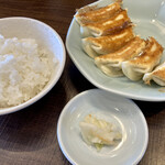 Utsunomiyamimmin - 一番人気の焼餃子定食