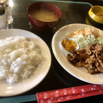 喫茶ラタン - 豚の生姜焼き定食