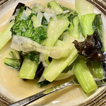 かつぎや - 青菜とにんにく炒めです　シンプルな塩味が飽きのこない秘訣かな