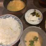 和食ダイニング 牧 - ご飯＆味噌汁＆とろろ＆漬物