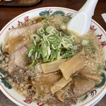 ラーメン魁力屋 - 特製醤油ラーメン　715円