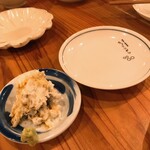 晩酌と晩御飯 ちょうつがひ - おかわりしたポテトサラダ。これだけで飲める。