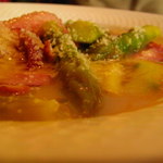 カトリカ - アスパラガスと鴨のスープ