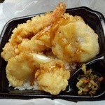 ほっともっと - 海鮮天丼 ソースかけました　※豆（インゲン）は写真撮る前に子供が先に食べました
