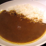 ムーランキッチン - たきびカレー￥700（ピクルス付き）