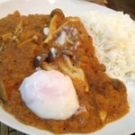 カレー オオバ - きのことバターチキンは鉄！