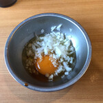 ラーメン二郎 - 『たまねぎたまご』