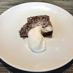 コントワール ミサゴ - 蝦夷鹿のラザニア＆サラダプレート 1100円 のガトーショコラ