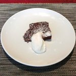 コントワール ミサゴ - 蝦夷鹿のラザニア＆サラダプレート 1100円 のガトーショコラ