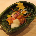 くろぎ - 八寸:餅からすみ、鴨ロース、ばち子、銀杏翡翠揚げ、しらさえび