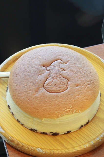 りくろーおじさんの店 彩都の森店 - 彩都西/ケーキ | 食べログ