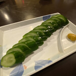 寿司居酒屋のぼる - きゆうり一本漬け　430円