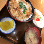 蕎麦処 瑠瞳 - カツ丼