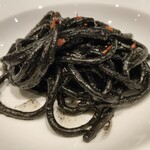 三和 - イカスミのスパゲッティ