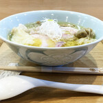 飯田商店 - わんたん入りしおらぁ麺（1580円）