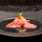 Shibuya Teppanyaki Okanoue - 最高級A5ランク黒毛和牛　肉寿司