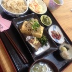 なかま亭 - 本日のおすすめ定食「揚げ出し豆腐と野菜あんかけ 650円」