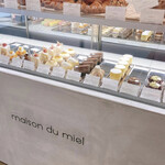 メゾン デュ ミエル 本店 - 