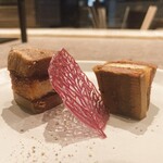 A5和牛肉料理専門店 ONIQUE TOKYO - 牛タンバーガー