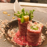 A5和牛肉料理専門店 ONIQUE TOKYO - ONIQUE サラダ-特製和牛ドレッシング-