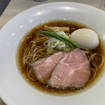 宍道湖しじみ中華蕎麦 琥珀 - 【2021.9.21】味玉中華そば(醤油)950円