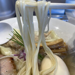 宍道湖しじみ中華蕎麦 琥珀 - 【2021.9.21】中加水ストレート細麺。