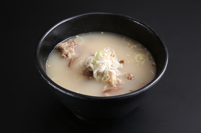 自家製テールスープ