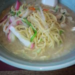 珍來総本店 - 麺アップ