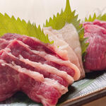 御縁屋はし村 - 馬刺し三点盛り