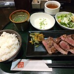 Gyuutandokoroishii - 牛たん炭火焼き定食。