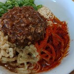 汁なし担々麺 ラーテル - 