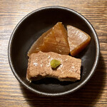 Nemurian - 牛肉と大根のバーボン煮 650円。