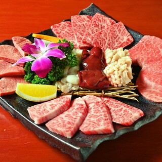 Carefully selected premium A5 rank Japanese black beef. Provided at a reasonable price◎