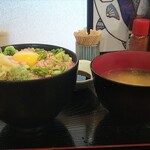 ごはん処 藤井堂 - ミニ ネギトロまぐろ丼(税込)580円 ※角度を変えて(2021.10.29)